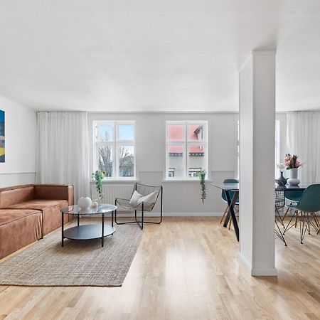 Downtown Reykjavik Baldursbra Holiday Home Zewnętrze zdjęcie