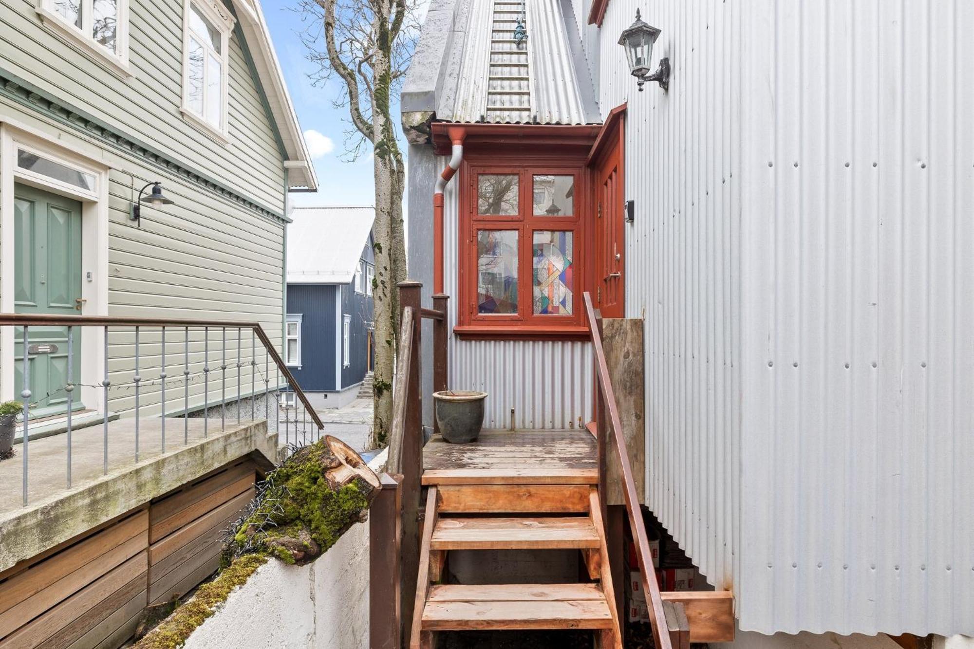 Downtown Reykjavik Baldursbra Holiday Home Zewnętrze zdjęcie