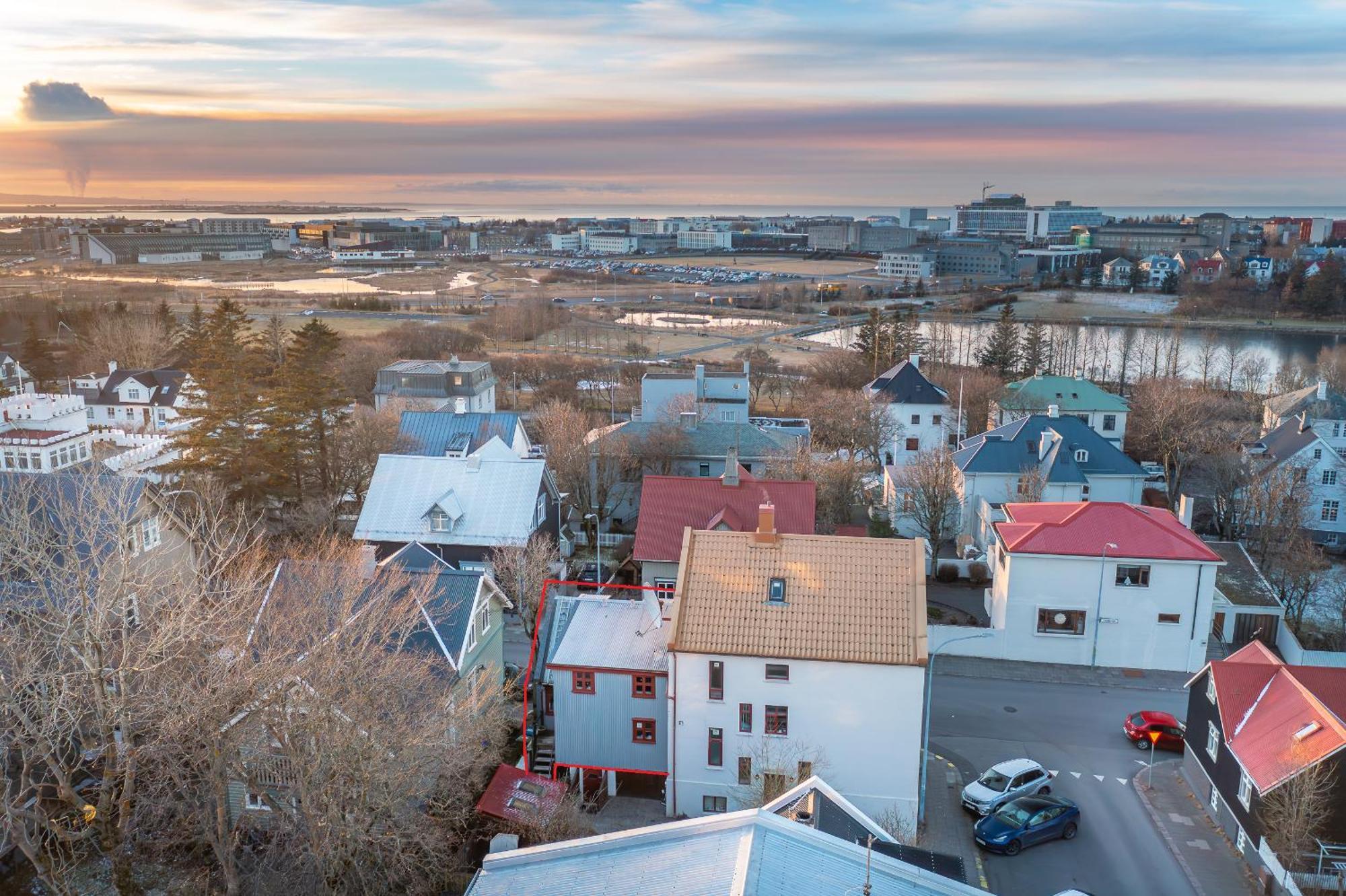 Downtown Reykjavik Baldursbra Holiday Home Zewnętrze zdjęcie